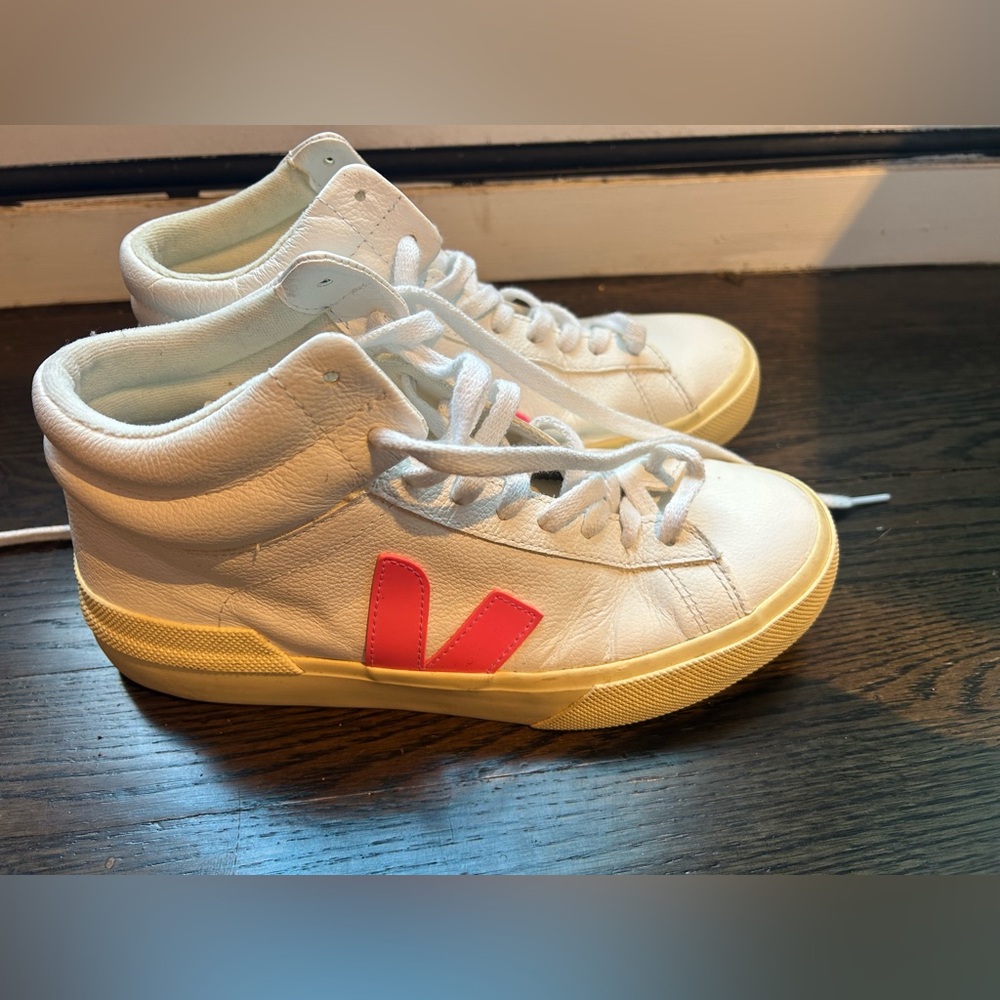 Veja Minotaur White Leather High-Top Sneakers